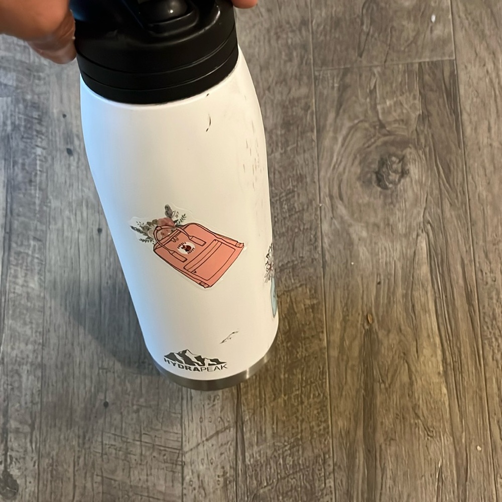 Hydra peak water bottle